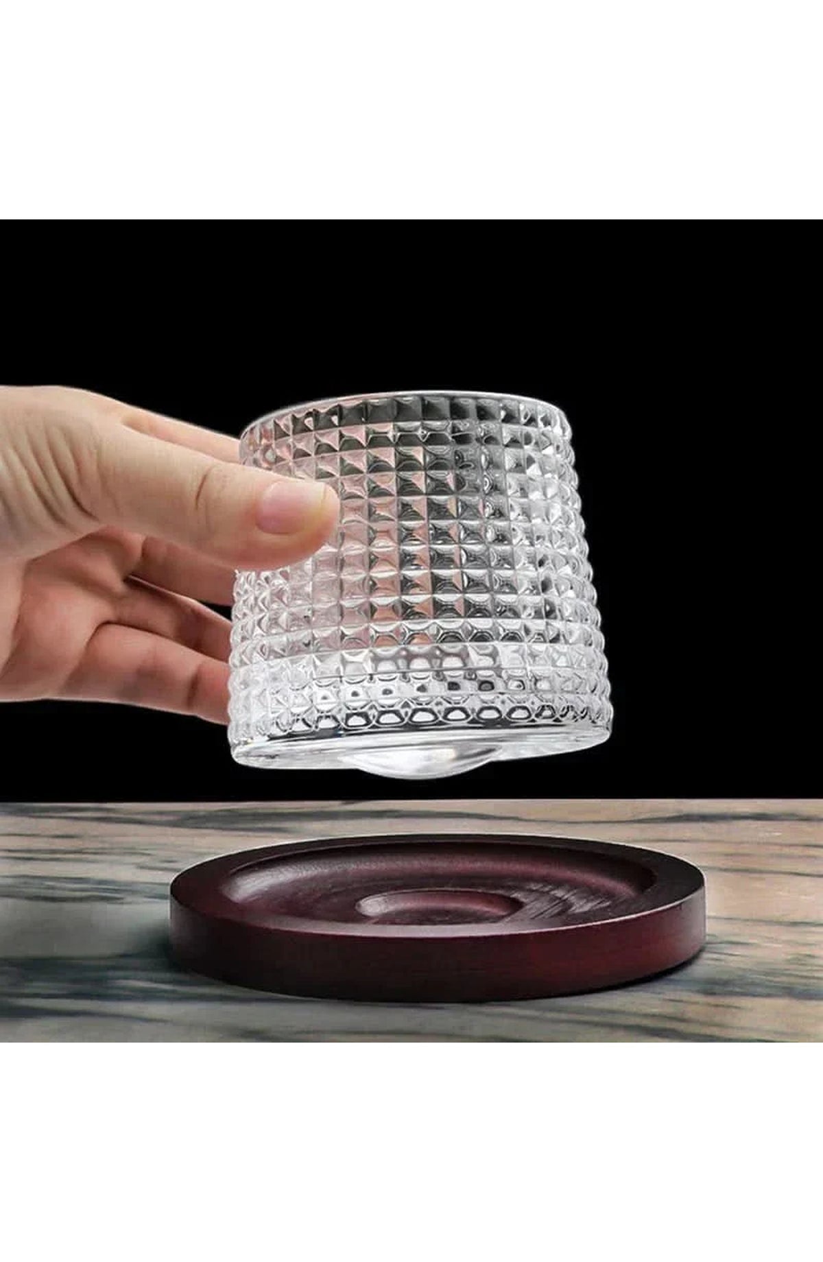 Spinning Whisky Glass with Wooden Coaster